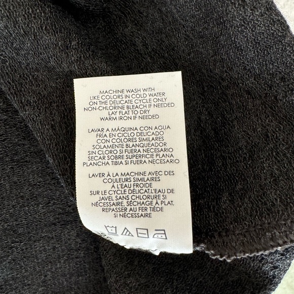 CABI short sleeve A-line grey turtleneck top size L - Picture 7 of 8